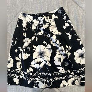 WHBM Floral Skirt - Size 2 - With Pockets